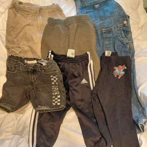 Boys OshKosh B'gosh Blue Denim Overalls Bundle size 4 Pants Excellent condition